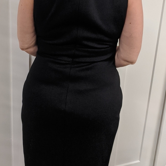 Dress - Picture 3 of 4